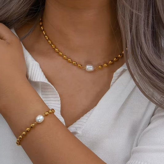 Gold Beaded Bracelet with Pearl Accent